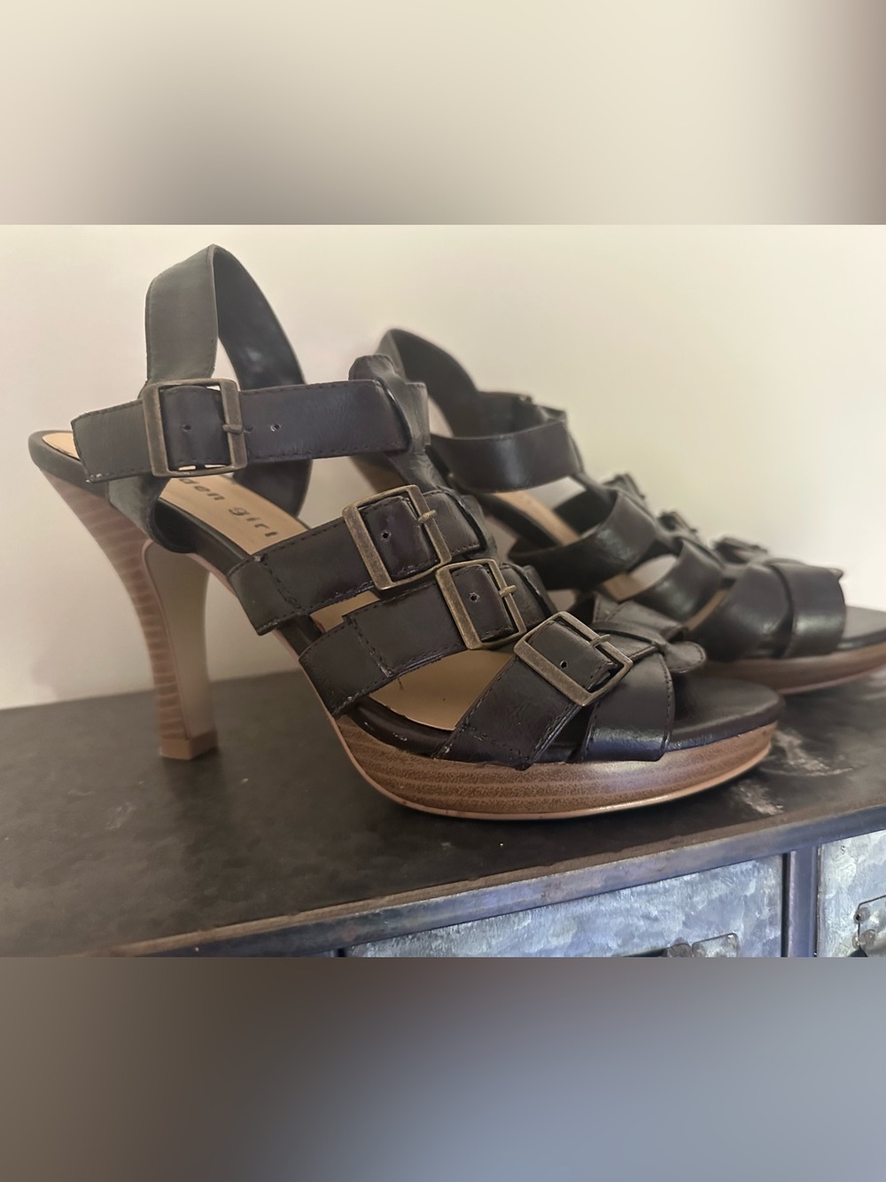 Brown leather high wooden heel sandals 8.5 Madden Girls barely worn ankle strap